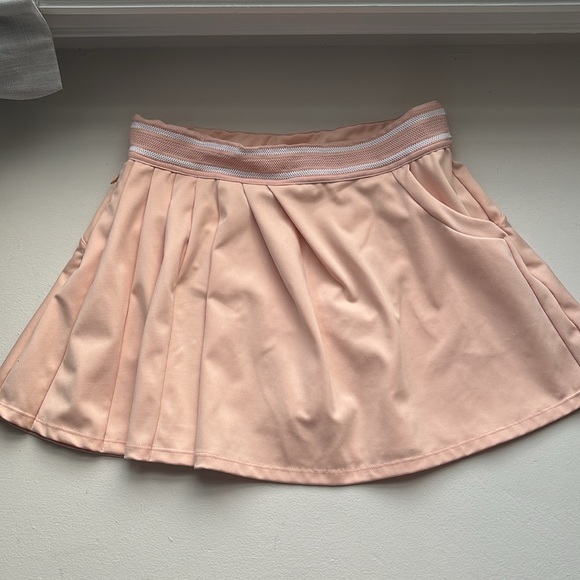 Like New - Free People Movement Round Robin Colorblock Skort in Peach - Picture 4 of 5